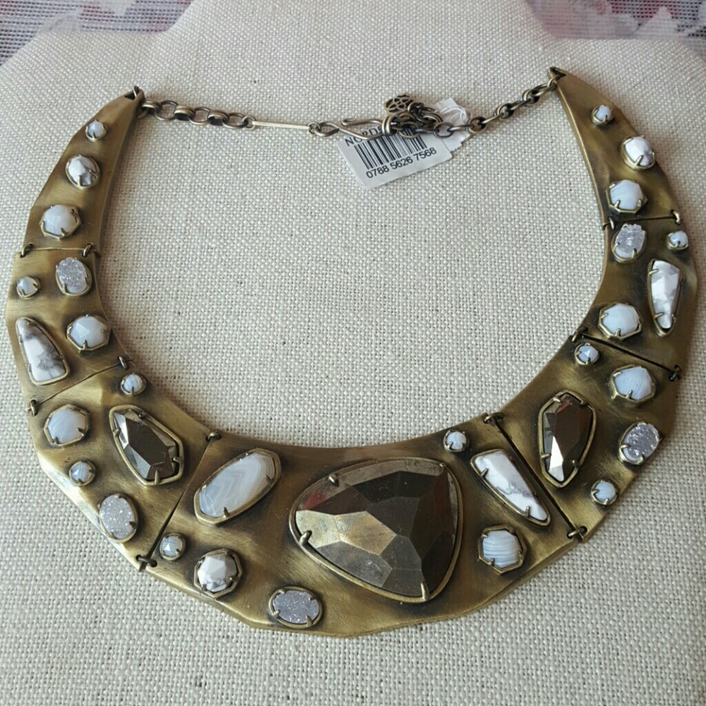 Kendra scott necklace